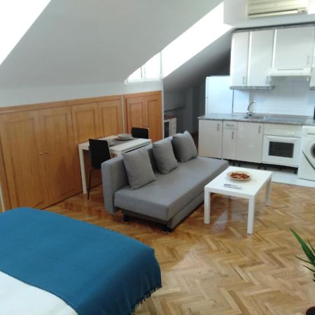 Airport Ifema Barajas Home Madrid Exterior photo